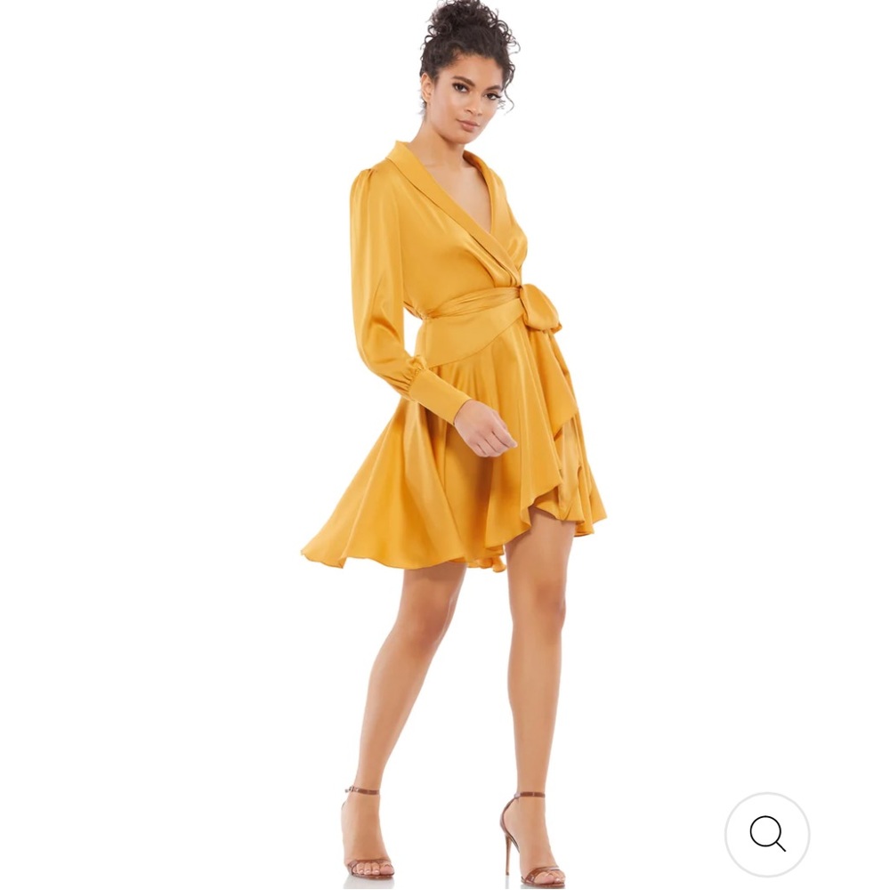 BNWT Mac Duggal wrap dress